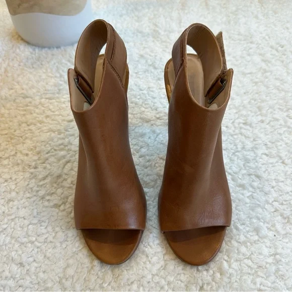 Tan Aldo heels - Picture 6 of 7